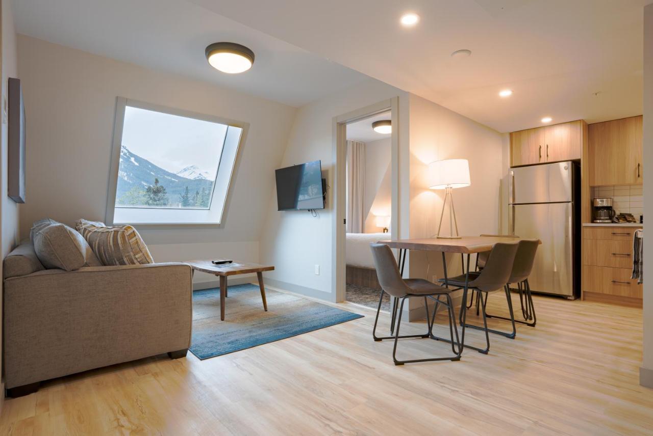 Basecamp Suites Banff Ngoại thất bức ảnh