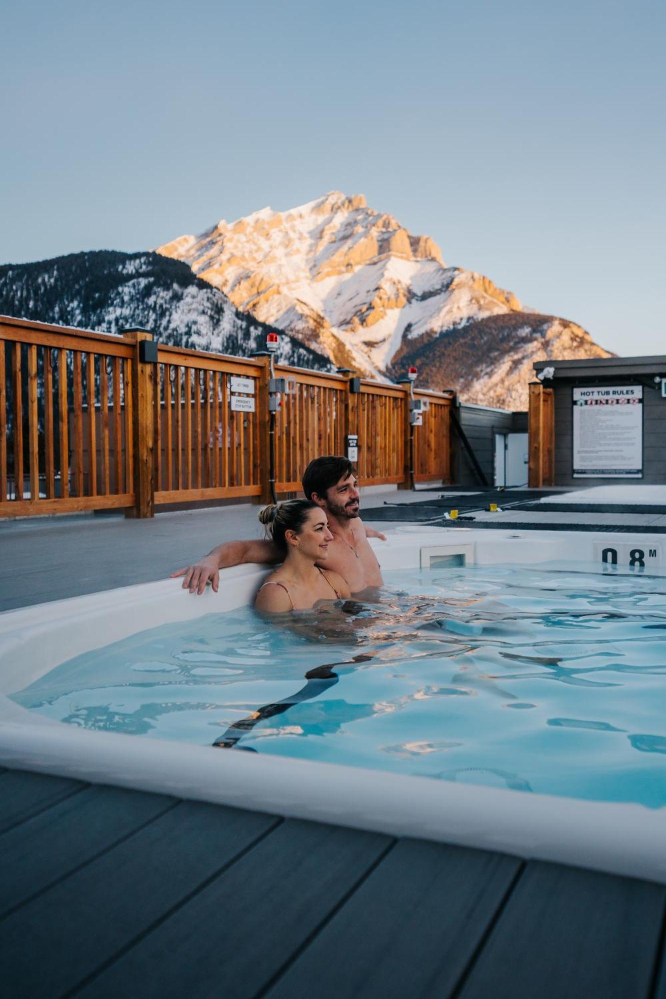 Basecamp Suites Banff Ngoại thất bức ảnh
