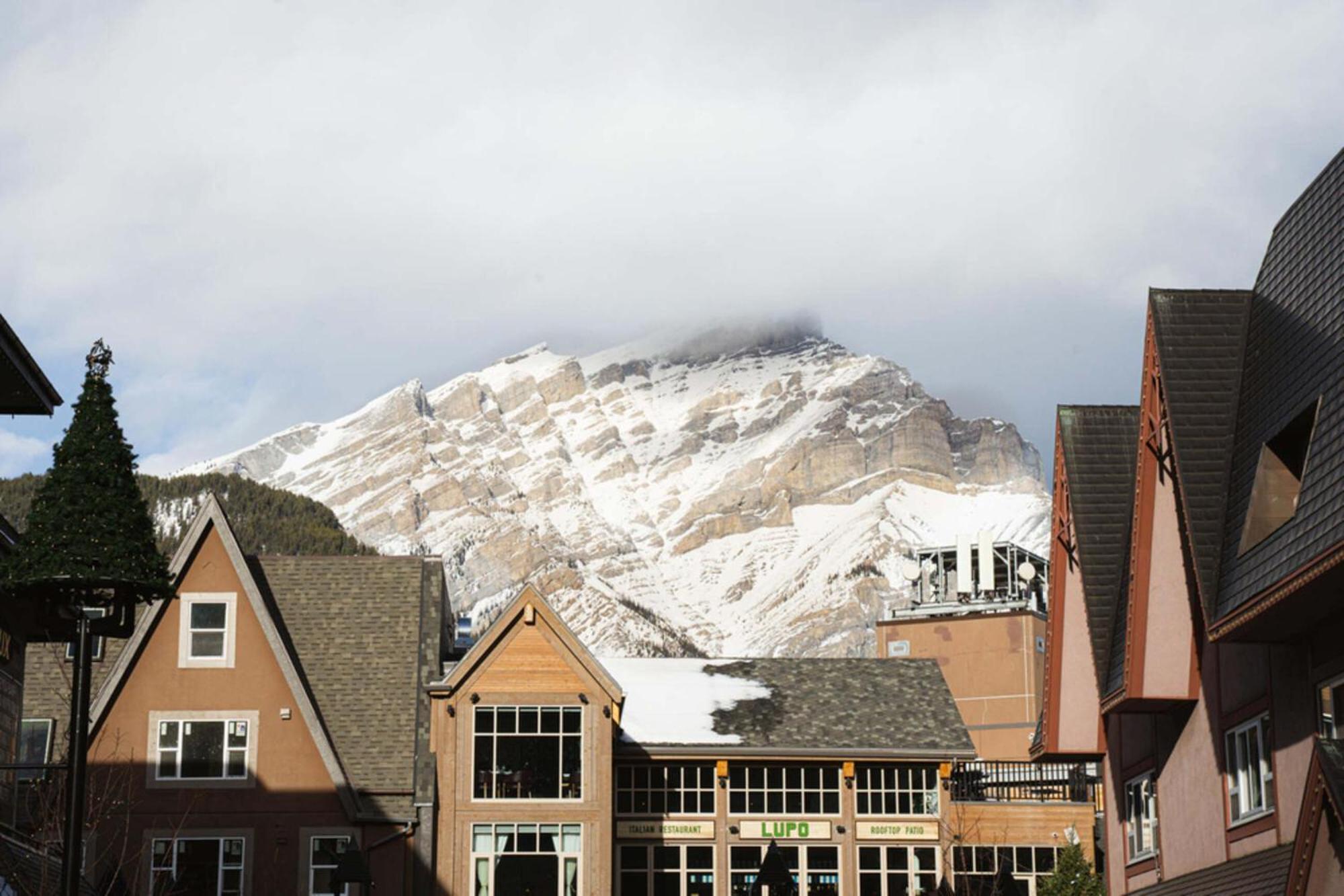 Basecamp Suites Banff Ngoại thất bức ảnh